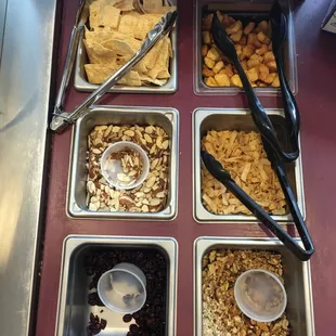 Salad garnishing varieties