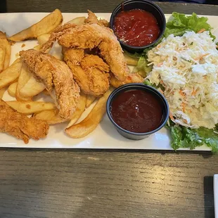 Crispy chicken dinner
