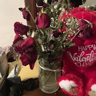 I bought these roses on Saturday and this pic was taken on Monday