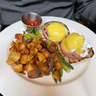 Eggs Benny