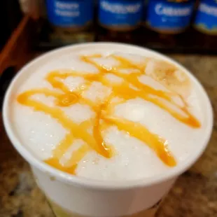 dessert, drink