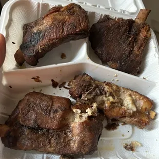 Some dry ass ribs that they would never have served in their dining area NEVER AGAIN