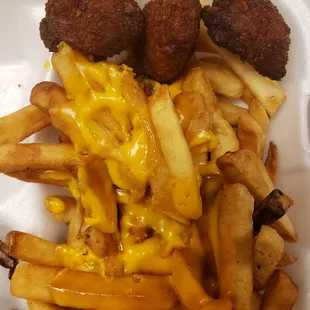 Scallops  n cheese fries