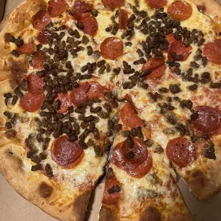 Ground Beef and Pepperoni Pizza