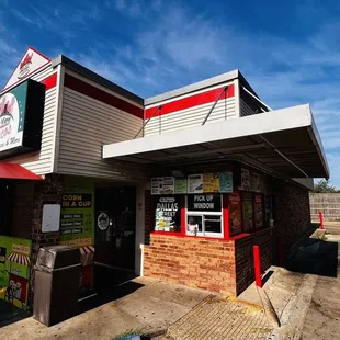 The pick up window at City View