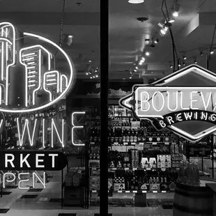 a black and white photo