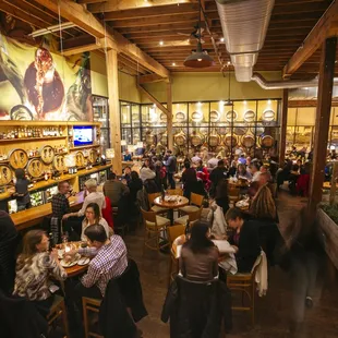Corporate happy hour events at City Winery