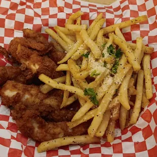 6 tenders with fries