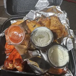 chicken, chicken wings and fried chicken, poultry, fried chicken wings, bbq wings, chicken wings, bbq chicken, fried chicken, food