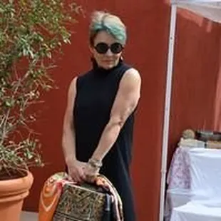 Advanced Style Eyewear fashion show model.  Tres Chic!