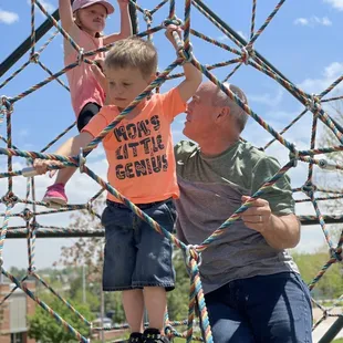 Play structure