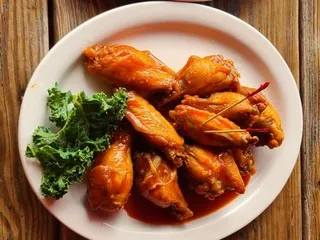 Mugs Sports Bar & Grill