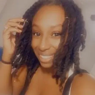 Victoria Y.