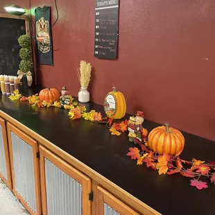 Side bar with signature sauces