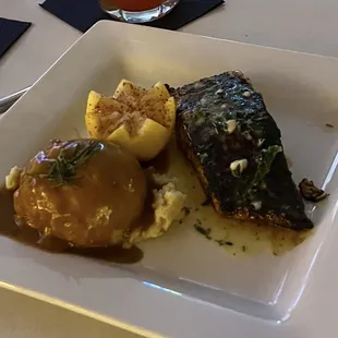 Salmon and mashed potatoes