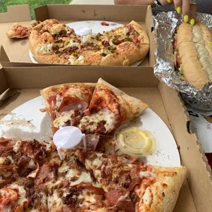 Bottom pizza is just called meats I believe. Top was jalapeño popper pizza which was excellent