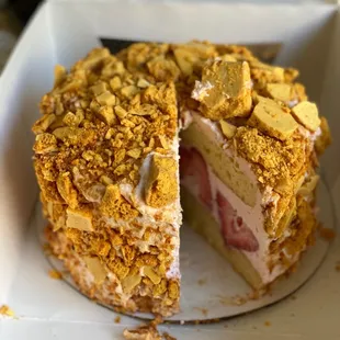 Strawberry Crunch Cake