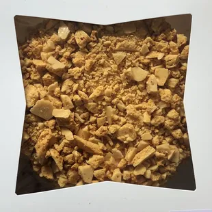 8" Strawberry Crunch Cake