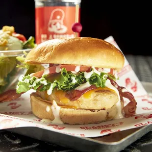 food, chicken wings and fried chicken