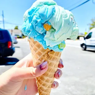 Bubble gum / mint chip