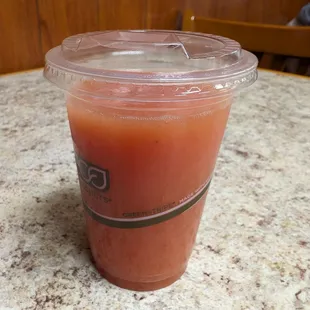 pop-up at Delirama: guava juice