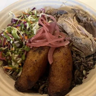 food, chicken wings and fried chicken