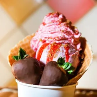 Clarabelle's Hand-Scooped Ice Cream