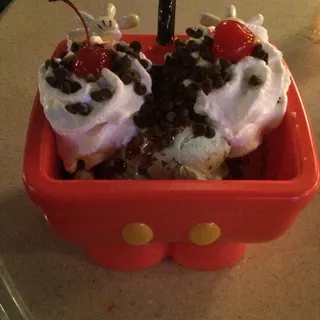 Mint Chocolate Chip Sundae