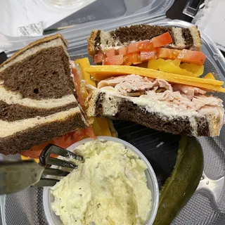 Oven-Roasted Turkey Sandwich *