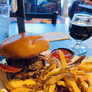 Smokehouse Burger &amp; Bourbon Barrel Machine