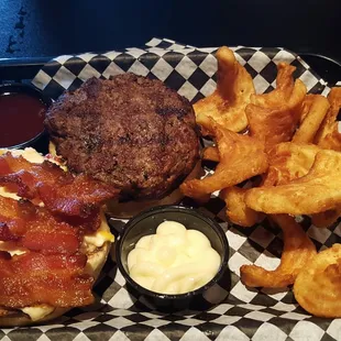 Pimento Cheeseburger