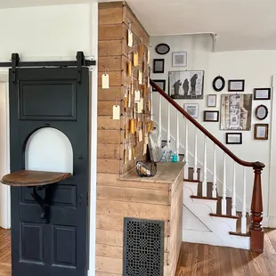 the entrance to the kitchen