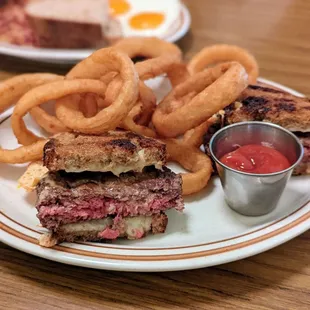 Patty Melt ($17)