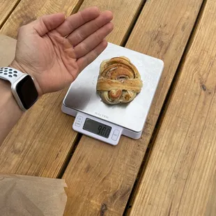 Kardemummabullar or Swedish cardamum bun 334 calories! Very delicious, chewy, doughy &amp; scrumptious yum