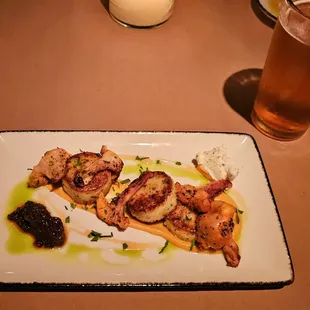 Polenta cakes with wild forged mushrooms