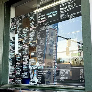 Menu || IG: @misspiggyeats