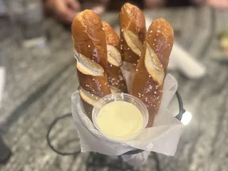 Art & Jake's Sports Bar & Grill - Clarkston