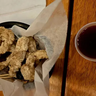 fried chicken, chicken wings and fried chicken, fried chicken wings, chicken wings, food, poultry, chicken, bbq chicken, bbq wings