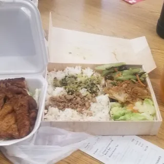 Crispy Chicken Leg Bento Box