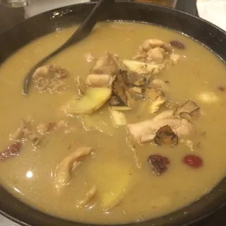 Herbal Chicken Soup  燒酒雞