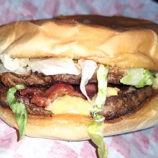 Bacon double cheeseburger -- okay, needed more fresh veg, cheese &amp; juiciness, beef on dry side (also frozen), flattop added flavor...2.5/5