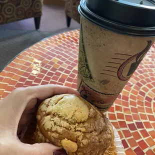20 oz Peppermint and Vanilla Latte and a yummy pumpkin muffin