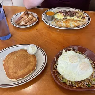 BJs Skillet with a side pancake