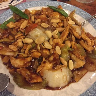 Kung-pow chicken with peanuts