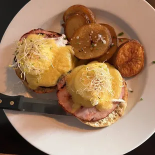 Eggs Benedict breakfast