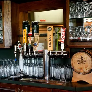 Full bar with local brews on tap