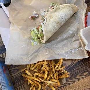 Gyro pita, Cajun fries