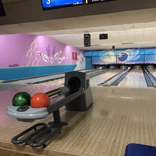 Balls and lanes