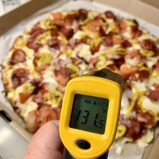 Delivery is still pretty darn hot by one of their delivery drivers. #UpCloseSavor