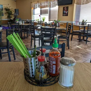 Chopsticks and condiments